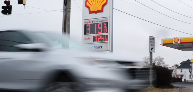 ახლო აღმოსავლეთში ომის ფონზე, ნავთობის ფასმა 100 დოლარს გადააჭარბა