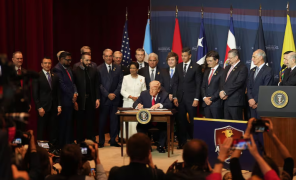 მაიამიში დონალდ ტრამპსა და რეგიონის 14 ქვეყნის ლიდერებს შორის შეხვედრა გაიმართა