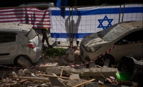 ირანმა ისრაელის ქალაქებზე სარაკეტო იერიშები მიიტანა