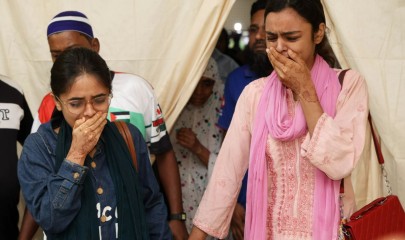 ბანგლადეშში, ბორანზე გადასვლისას ავტობუსი მდინარეში ჩავარდა