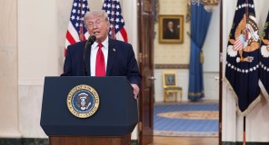 აშშ-ის პრეზიდენტი დონალდ ტრამპი NATO-ს დატოვების საკითხს განიხილავს