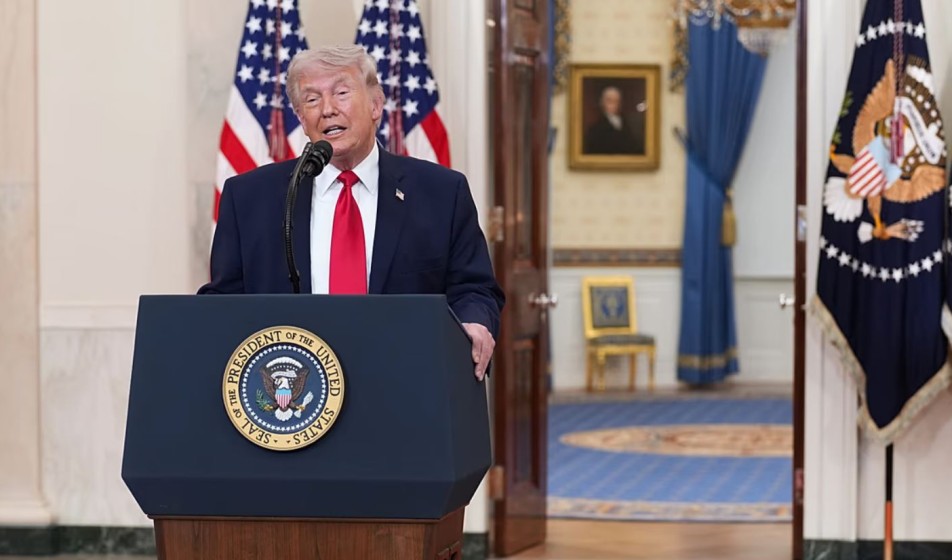 აშშ-ის პრეზიდენტი დონალდ ტრამპი NATO-ს დატოვების საკითხს განიხილავს