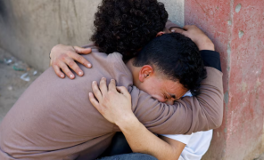 ღაზის სექტორში თავშესაფარზე თავდასხმას 8 ადამიანის სიცოცხლე ემსხვერპლა