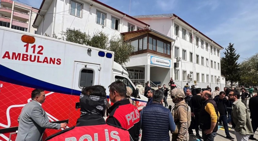 თურქეთის კიდევ ერთ სკოლაში მომხდარ სროლას მსხვერპლი მოჰყვა