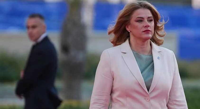 ლატვიის კოალიციური მთავრობა დაიშალა