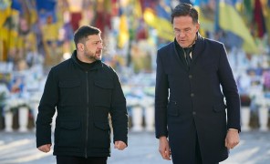 ნატოს გენერალური მდივანი კიევს მოულოდნელი ვიზიტით სტუმრობს