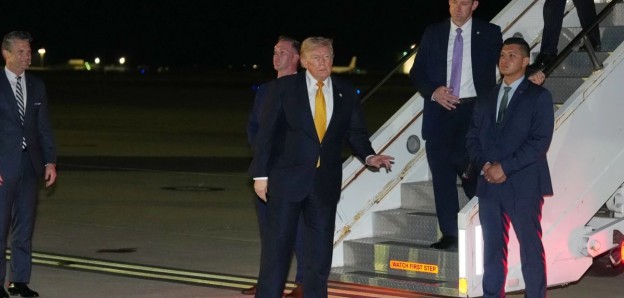 The Washington Post-ის ცნობით, დონალდ ტრამპმა NATO-ს სამიტი საიდუმლო ოპერაციით დატოვა