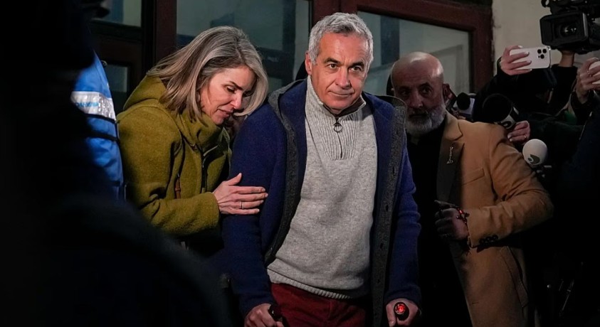 რუმინეთში დააკავეს ქვეყნის პრეზიდენტობის ყოფილი კანდიდატი