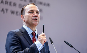 პოლონეთის საგარეო საქმეთა მინისტრი ლავროვს მოუწოდებს, პუტინს ურჩიოს უკრაინაში ომის დასრულება