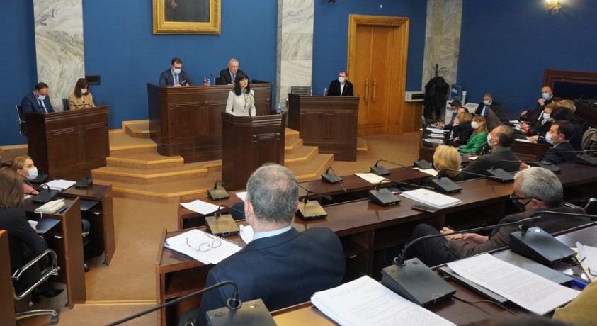 თეა ახვლედიანი: პანდემიის მიუხედავად ჩვენ არ შეგვიჩერებია აფხაზეთის რეგიონის საჭირო მედიკამენტებითა და სამედიცინო აღჭურვილობით მომარაგება