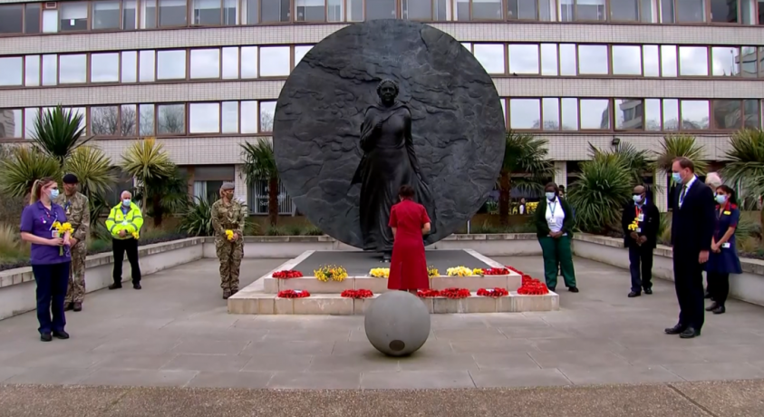 დიდ ბრიტანეთში კორონავირუსით გარდაცვლილთა ხსოვნას პატივი მიაგეს