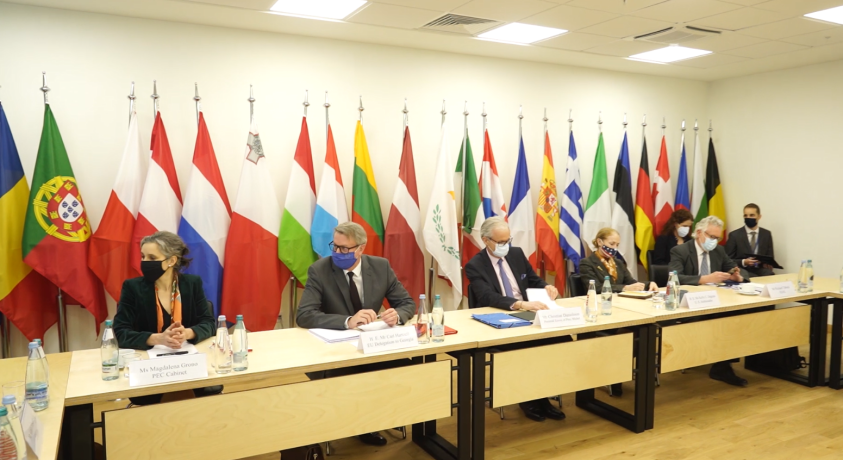 პოლიტიკური კრიზისი კვლავ ვერ განიმუხტა