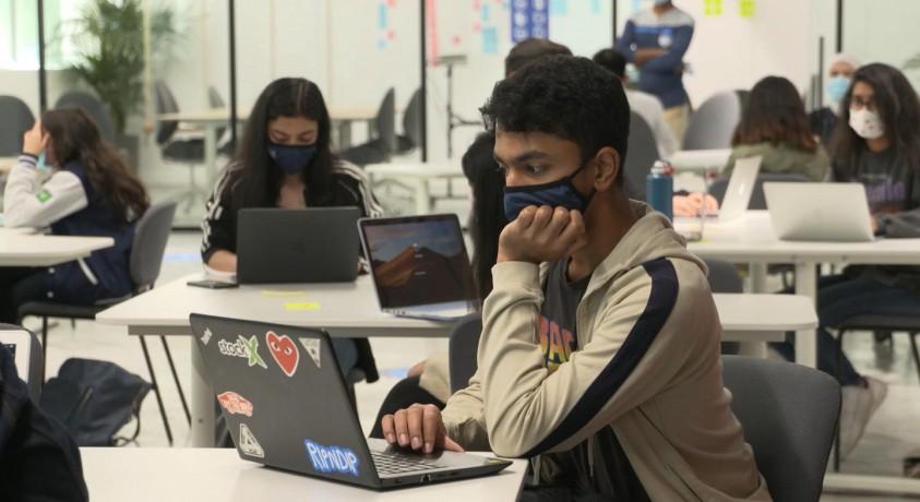 იტალიის რეგიონებში ახალგაზრდების მესამედს კომპიუტერი არ აქვს