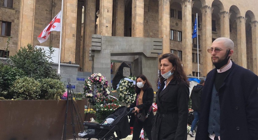 „ამ დღეს ბევრი ადამიანი დაიღუპა… ტანკების ქვეშ წვებოდა ხალხი“