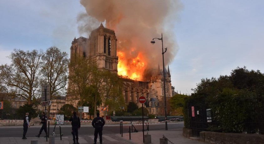 პარიზის ღვთისმშობლის ტაძარში გაჩენილი ხანძრიდან 2 წელი გავიდა
