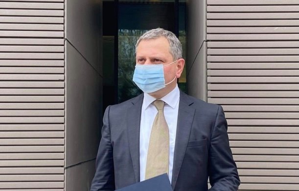 არმაზ ახვლედიანმა შარლ მიშელის შეთანხმების დოკუმენტს ხელი მოაწერა