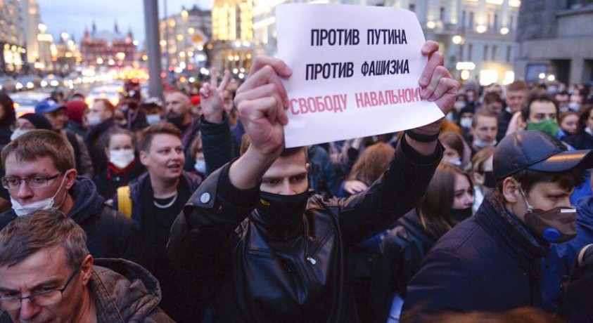 ალექსეი ნავალნის მხარდამჭერ აქციაზე 1700-ზე მეტი ადამიანი დააკავეს