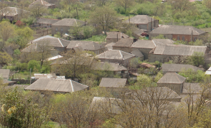 საზღვარი აღდგომაზე გადის