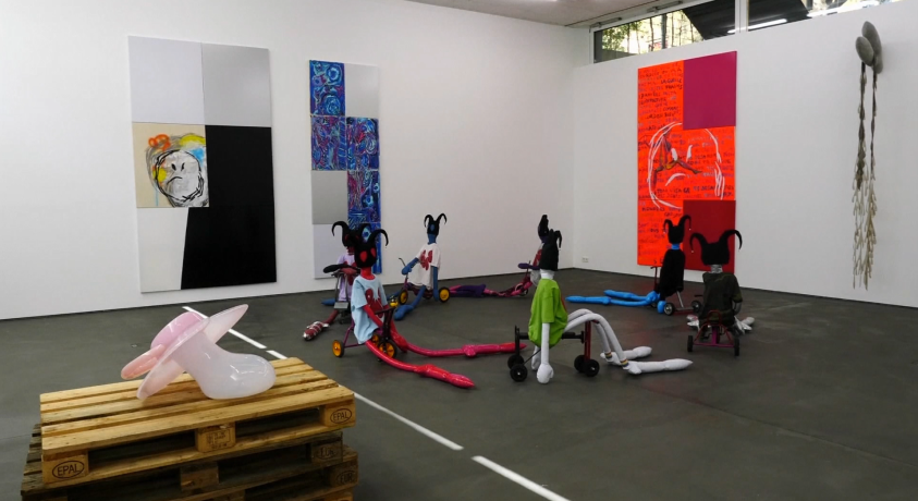 ევროპაში საგამოფენო სივრცეები გაიხსნა