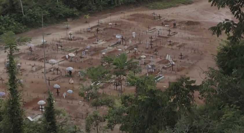 პერუში კორონავირუსით გარდაცვლილთა ნათესავები ახლობლების საერთო სამარხებში დაკრძალვას აპროტესტებენ