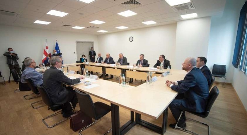 ოპოზიციისა და უმრავლესობის წარმომადგენლები საარჩევნო რეფორმაზე კაჭრეთში იმსჯელებენ