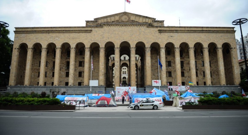შევა თუ არა „ნაციონალური მოძრაობა“  პარლამენტში – პოლიტიკოსების მოლოდინები