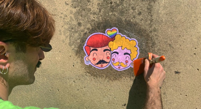 ლგბტქ თემის მხარდასაჭერად შექმნილი ნახატები თბილისის ქუჩებში