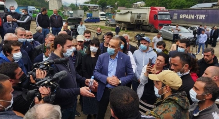 კომპანია “ბორჯომის” თანამშრომელთა პროტესტი გრძელდება