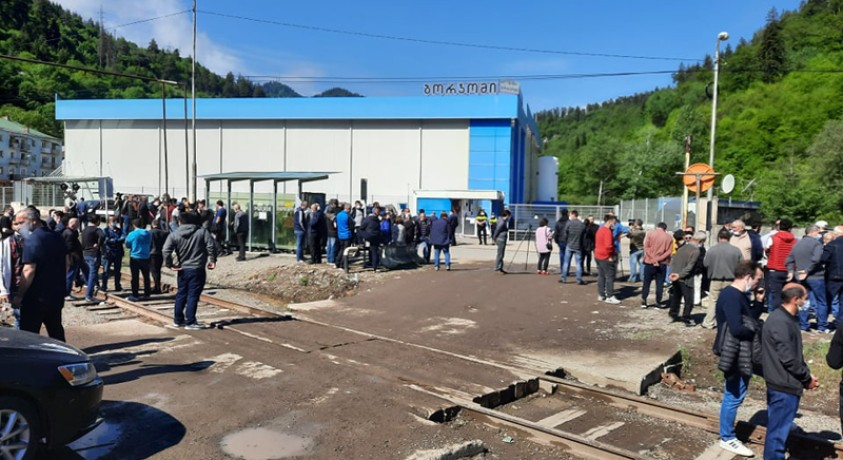 ბორჯომის ქარხნების თანამშრომლები მასშტაბური აქციების გამართვას აპირებენ