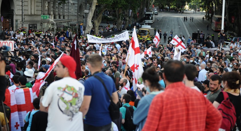 „ნამახვანჰესის“ მოწინააღმდეგეებმა რუსთაველის გამზირი გადაკეტეს