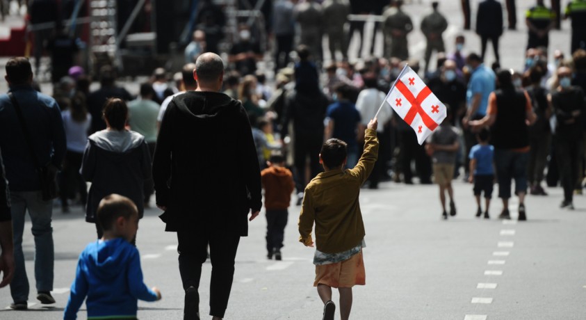 რას ყვებიან სხვადასხვა თაობის წარმომადგენლები დამოუკიდებლობის დღეზე