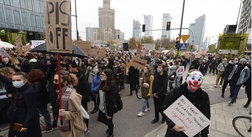 პოლონეთში საპროტესტო აქციები გრძელდება