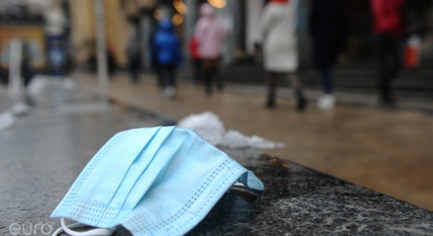 პირბადის ღია სივრცეში ტარება სავალდებულო  აღარ არის