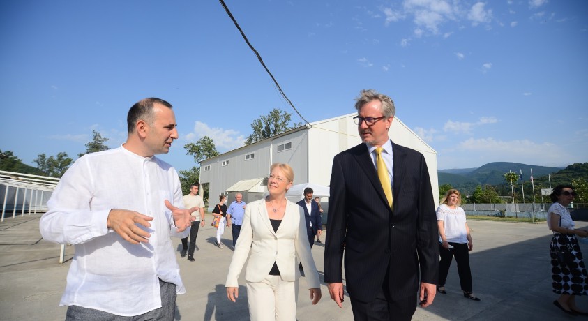 ევროკავშირის ელჩი საქართველოში კარლ ჰარცელი რაჭას ეწვია