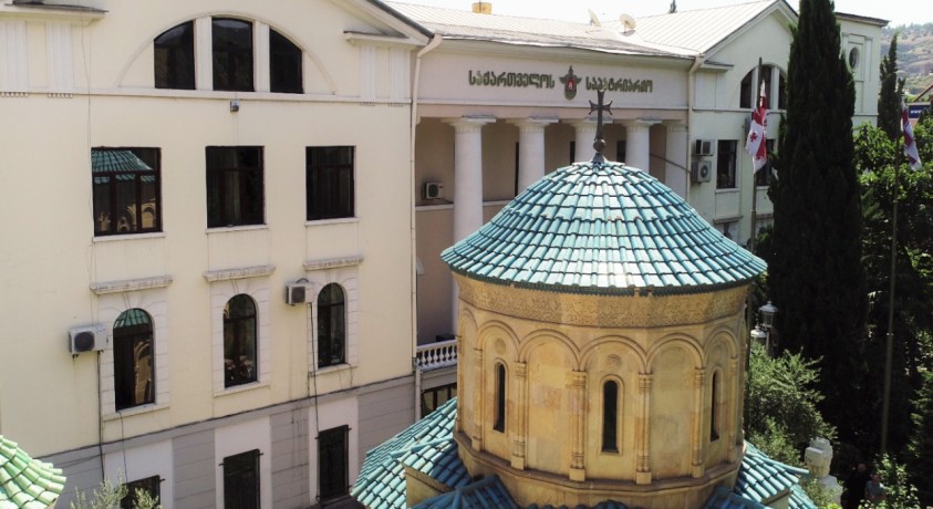 საპატრიარქო – გვინდა, შევახსენოთ ე.წ „მარშის“ გასაპროტესტებლად შეკრებილ ადამიანებს, რომ ჩვენი მსვლელობა და შეკრება უნდა იყოს მხოლოდ მშვიდობიანი და ლოცვისკენ მიმართული