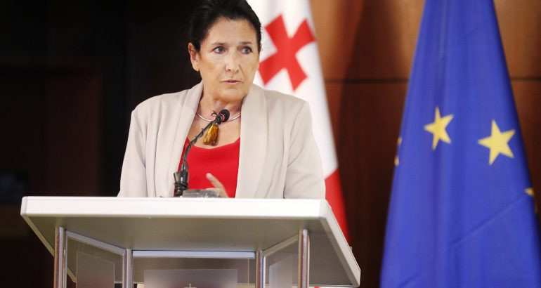 პრეზიდენტმა პარლამენტს ცესკოს თავმჯდომარის თანამდებობაზე გიორგი კალანდარიშვილისა და გიორგი სანტურიანის კანდიდატურები წარუდგინა