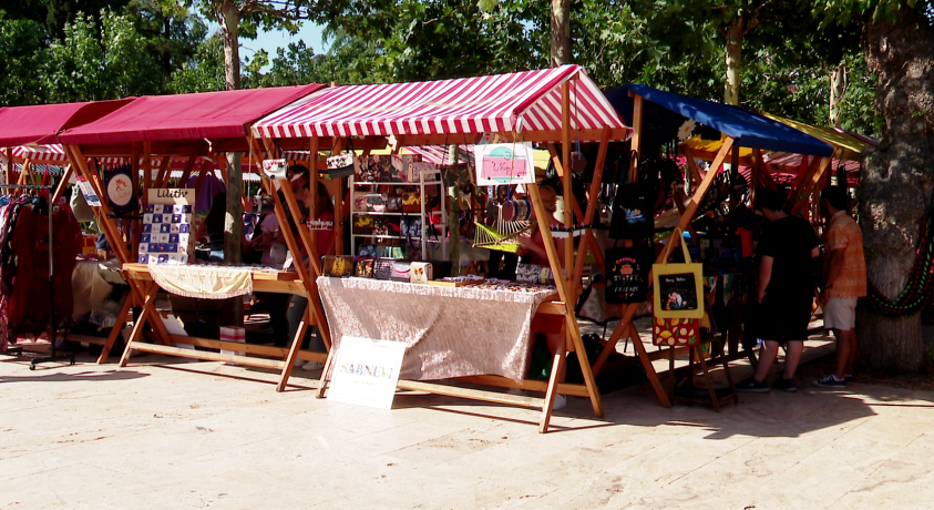 დედაენის ბაღში 100 ქალი მეწარმის ნაწარმის გამოფენა-გაყიდვა გაიმართა