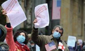 მდუმარე აქცია რუსთაველზე – ფოტოკოლაჟი