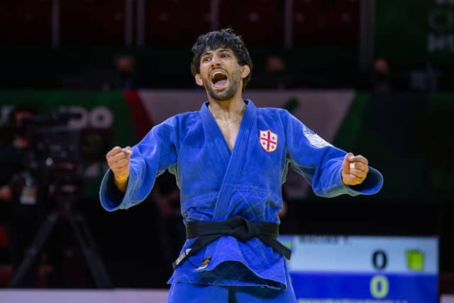 ლაშა შავდათუაშვილმა ტოკიოს ოლიმპიურ თამაშებზე ვერცხლის მედალი მოიპოვა