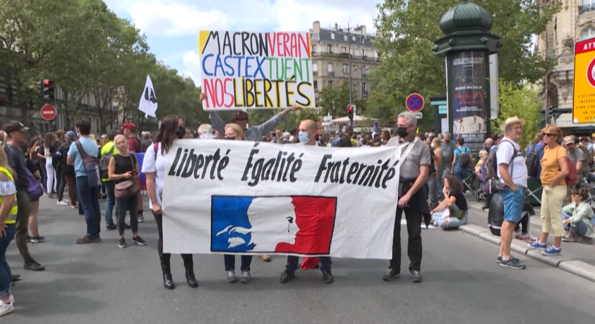 ევროპის ქვეყნებში კოვიდსერტიფიკატებს აპროტესტებენ