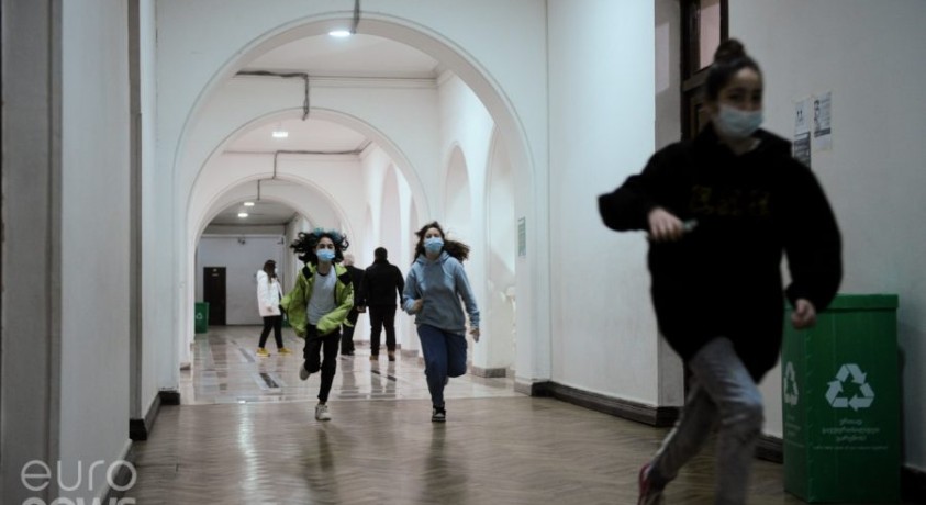 4 ოქტომბრიდან სკოლებში სწავლა განახლდება