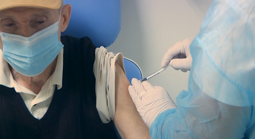 რუმინეთში მოსახლეობის ე.წ. „ბუსტერ დოზით“ აცრა დაიწყეს