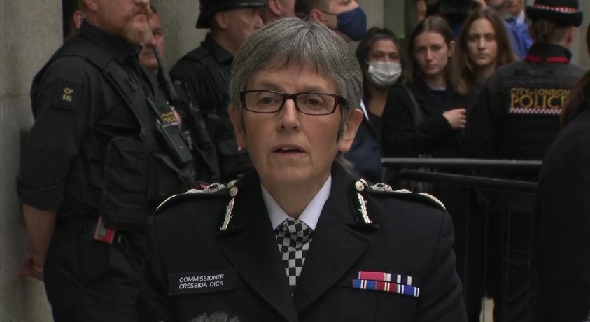 სარა ევერარდის მკვლელობაში ბრალდებულ პოლიციელს სამუდამო პატიმრობა მიესაჯა