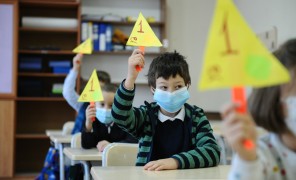 სკოლებში სწავლა დაიწყო – 4 ოქტომბრის ფოტოქრონიკა