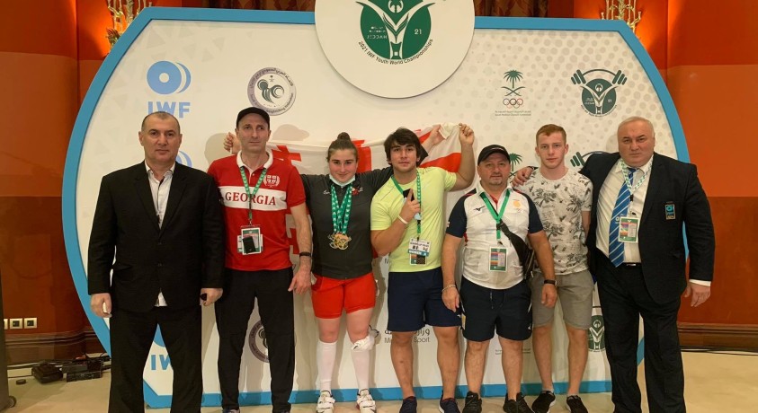 17 წლის ნათია გადელია ახალგაზრდა ძალოსანთა მსოფლიო ჩემპიონია