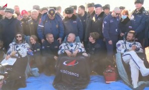 კოსმოსში ფილმის გადამღები ჯგუფი დედამიწაზე დაბრუნდა