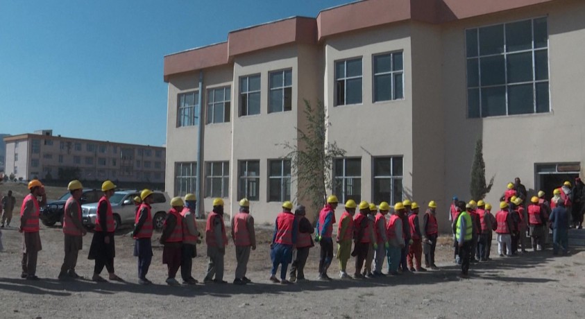 “თალიბანი” მოსახლეობას ფიზიკური შრომის სანაცვლოდ ხორბალს სთავაზობს