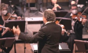 დირიჟორი რიკარდო მუტი საშობაო კონცერტს გამართავს