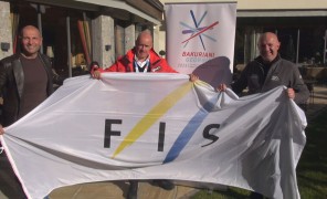 საერთაშორისო სათხილამურო ფედერაციამ საქართველოს საერთაშორისო სათხილამურო ფედერაციის დროშა გადასცა