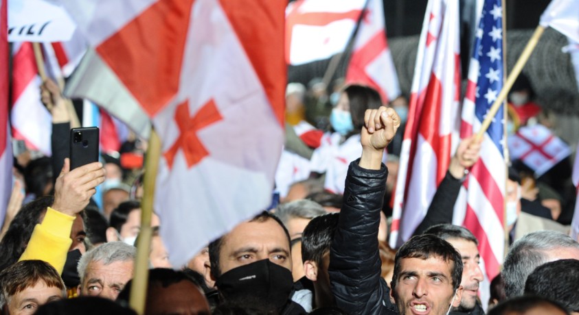 ოპოზიციის უწყვეტი პროტესტი